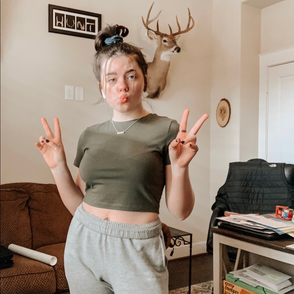 Meet your Posher, Kenzi